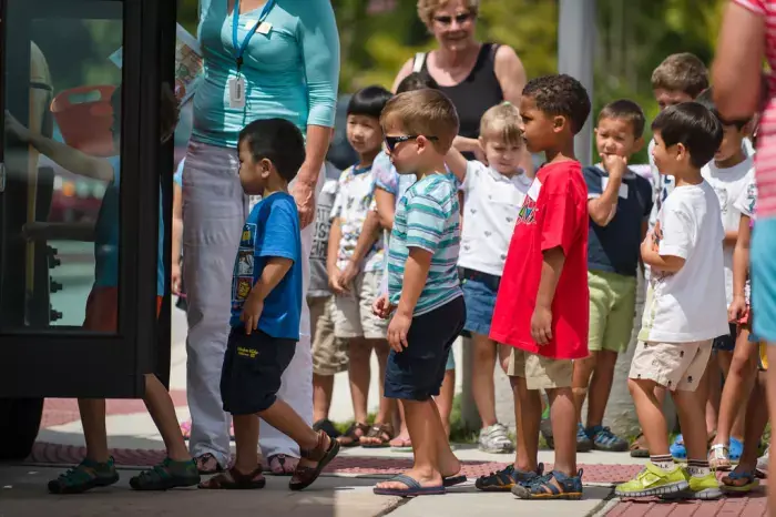 Niños blancos detectan como peligro a niños negros