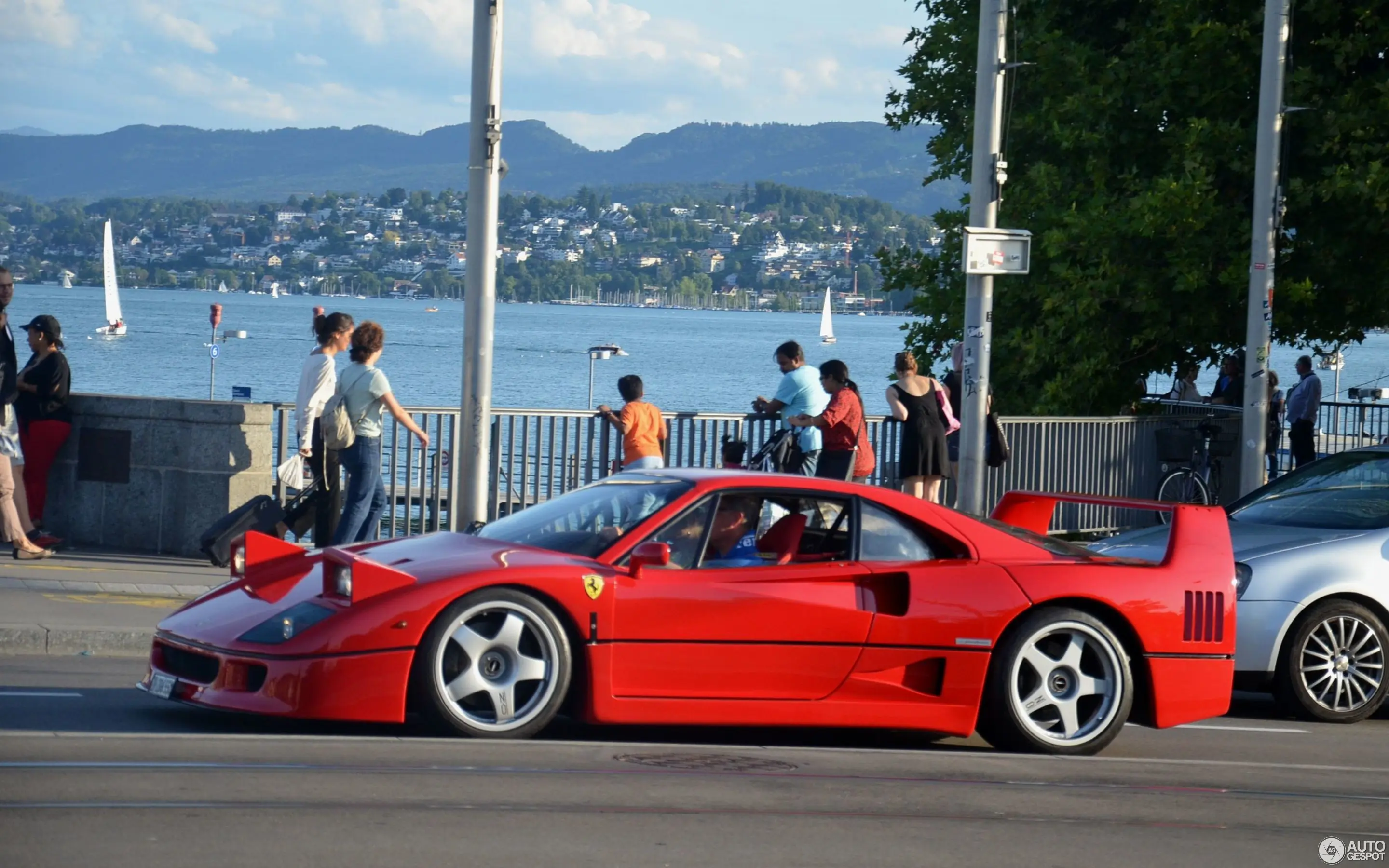 F40