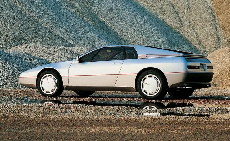 Autos retrofuturistas