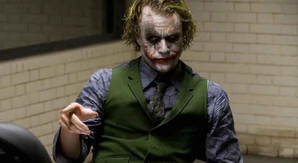 Es realmente el hombre el malo de la película