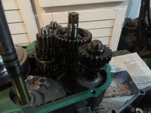 MOTOS