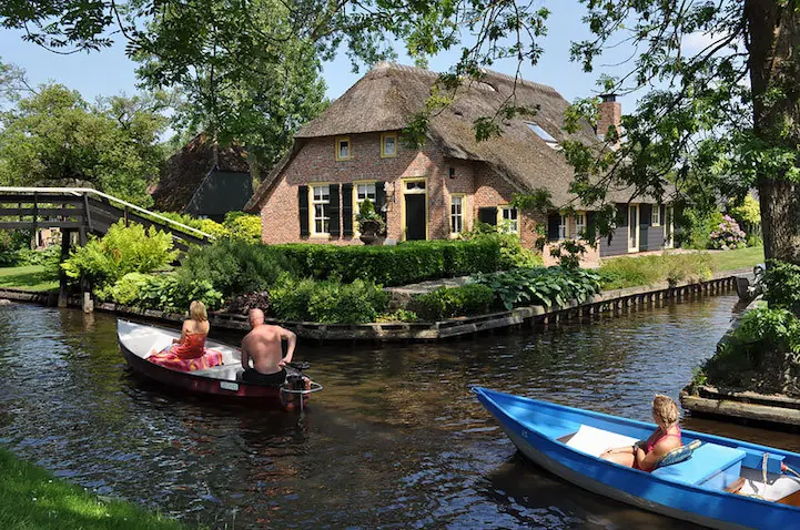 Giethoorn,la pequeña Venecia holandesa