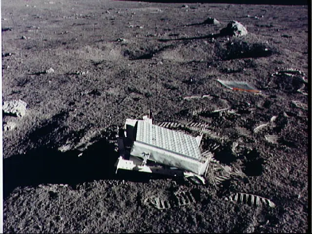 Realmente el hombre fue a la luna 6 veces? [nos mienten]