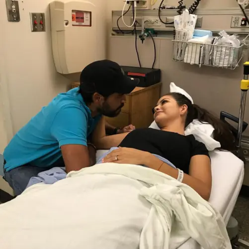 Famosos q impactaron al compartir sus foto desde el hospital