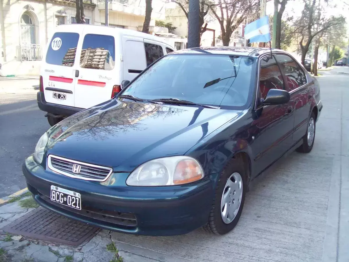 Que auto usado te comprás con 2500 dólares en Argentina?