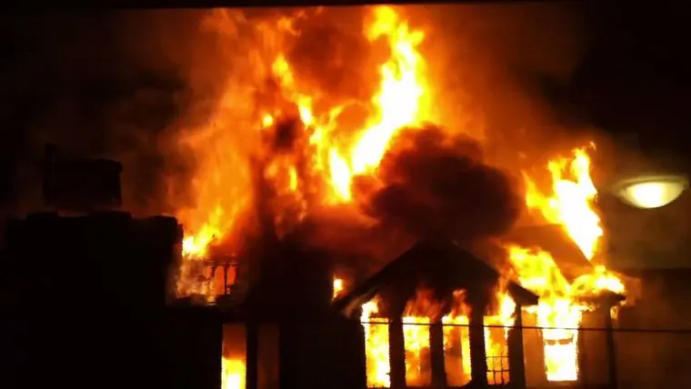 Me arme una zapatilla eléctrica y te lo tromues