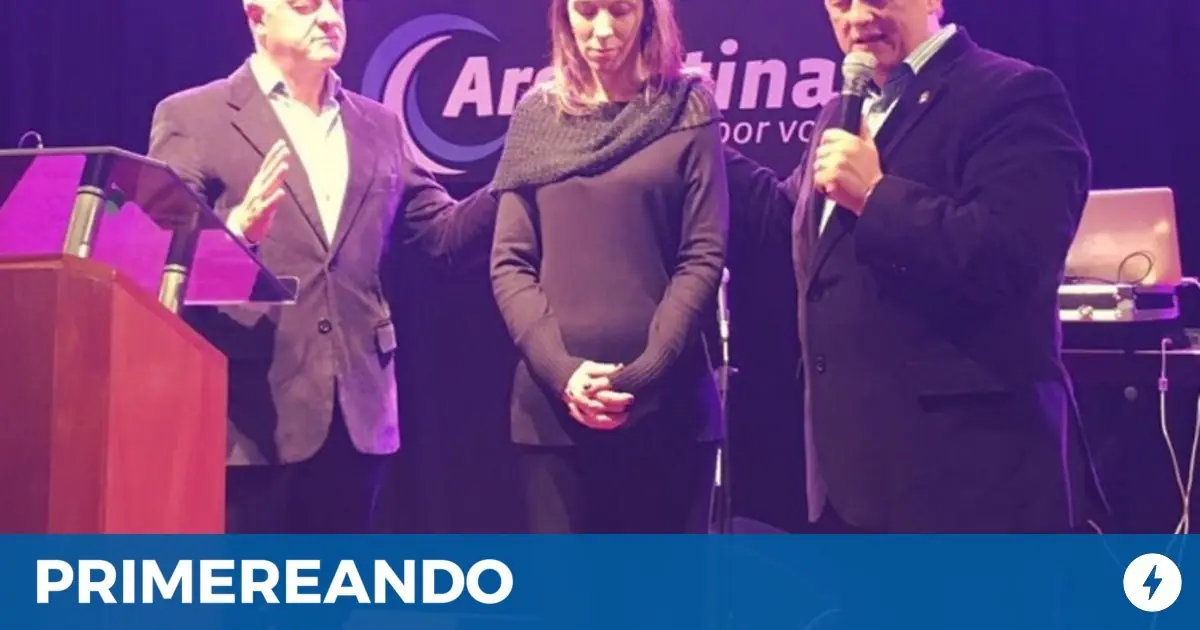 Maria Eugenia Vidal entrega el pais a los evangelicos