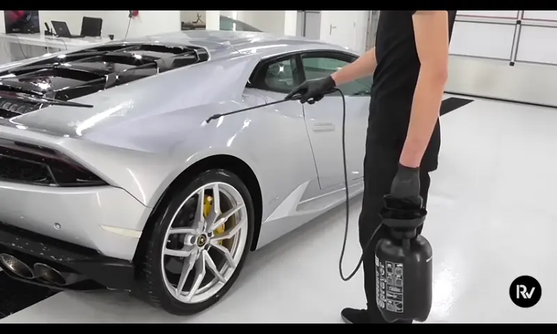 lavando un lambo