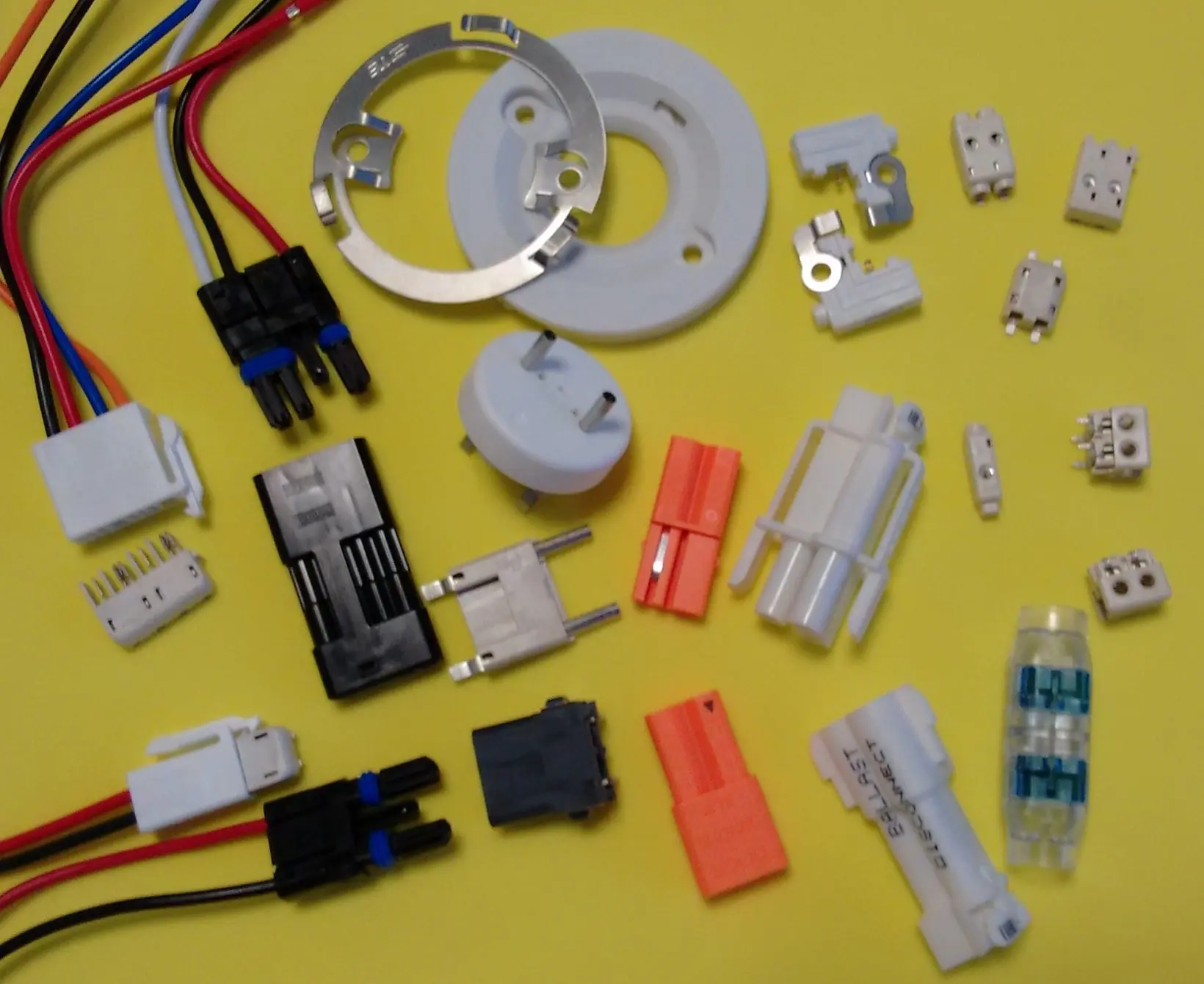 [Megapost] aprende electrónica (Fácil)