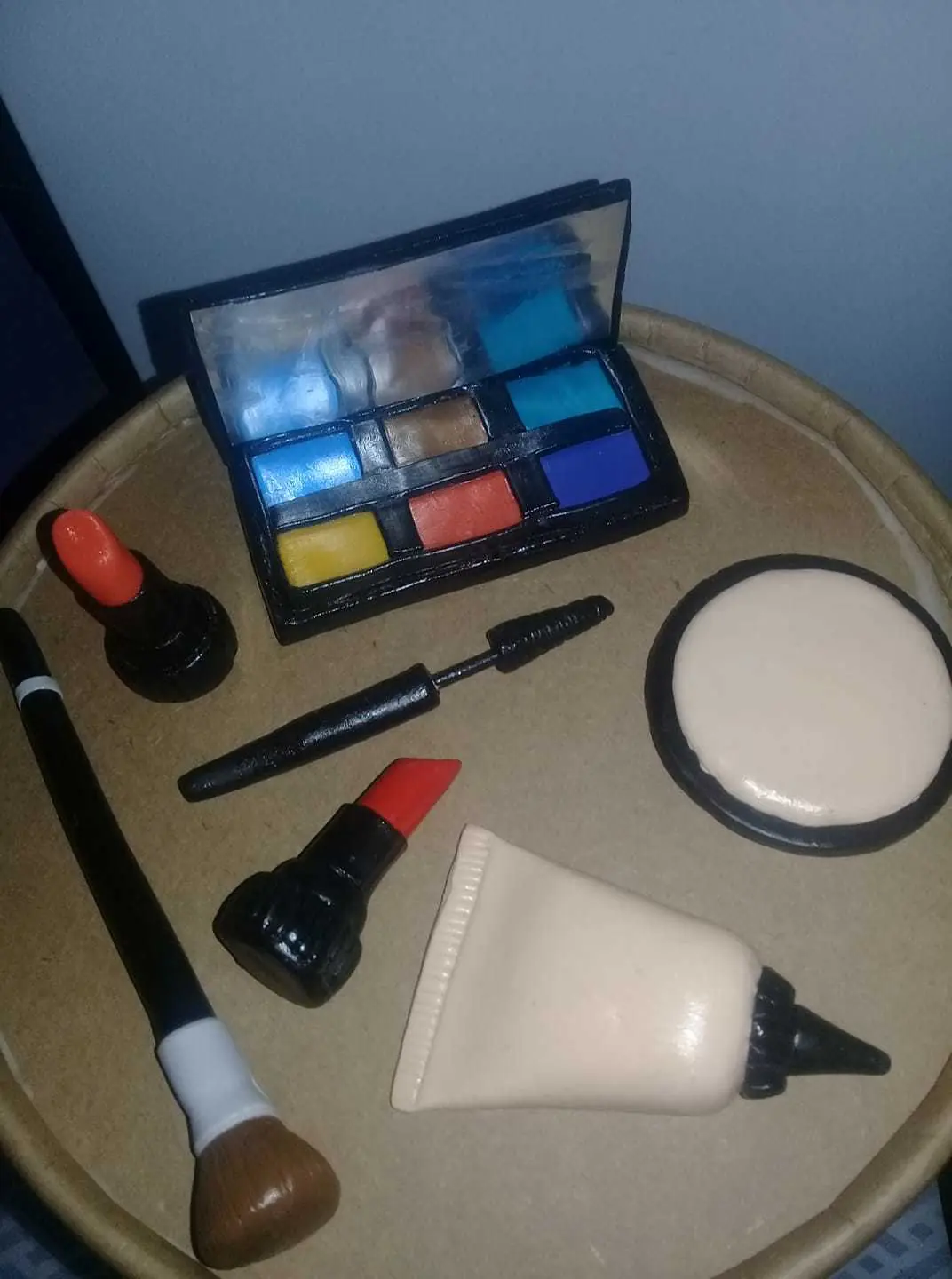 Porcelana fria y goma eva $$$