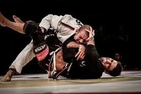 Brasil Jiu Jitsu Guardiero o Pasador