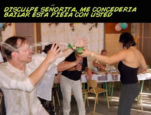 Humor extraterrestre: si sufre de el corazón no las veas
