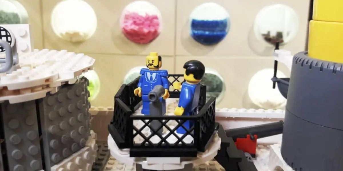 Orgullo peruano: Hizo réplica del Monitor Huáscar en Lego